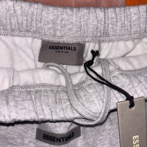 Essentials Fear of God Gray shorts